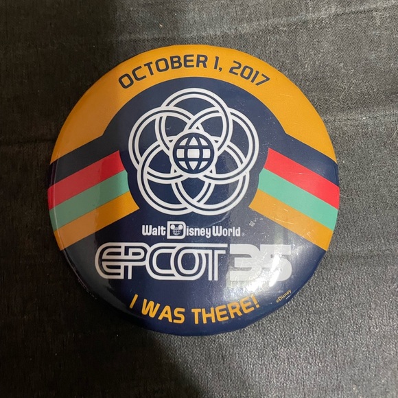 Epcot 35 anniversary button - Picture 1 of 2